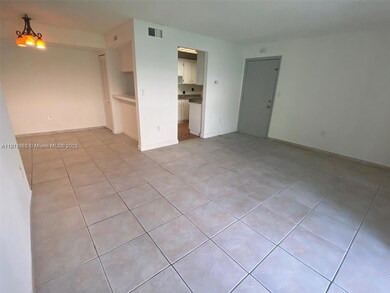 20680 NE 4th Ct unit 106, Miami, FL 33179 - photo 5
