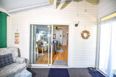 10506 Shawnee Rd, Weeki Wachee, FL 34614 - photo 3