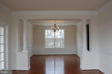 7344 Tottenham Dr, White Plains, MD 20695 - photo 5