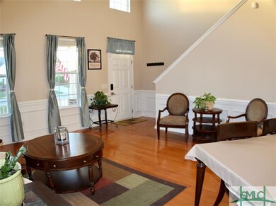 Dramatic ceiling in this Loving Living/Dining comb