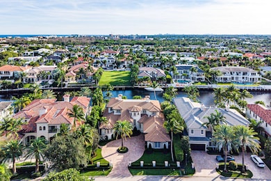 252 S Maya Palm Dr, Boca Raton, FL 33432 - photo 3