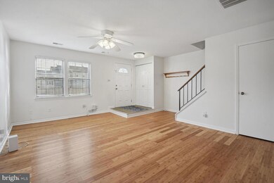 24 Appledowre Ct, Germantown, MD 20876 - photo 2