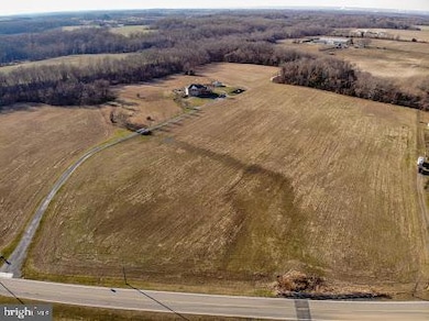 639 Tomlin Station Rd, South Harrison Township, NJ 08062 - photo 3