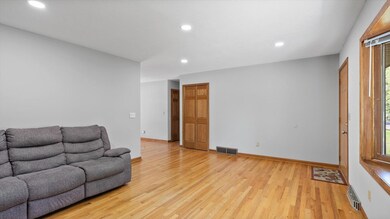 9414 Trenton Ln N, Maple Grove, MN 55369 - photo 5