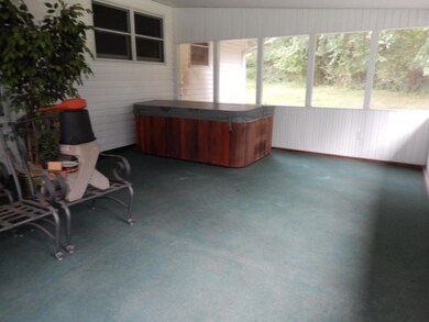 271 Ridgewood Ct, Ionia, MI 48846 - photo 4