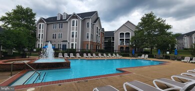 20451 Chesapeake Square unit 202, Sterling, VA 20165 - photo 2