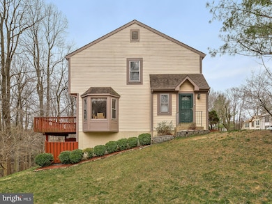 3645 Silver Spruce Cir, Burtonsville, MD 20866 - photo 2