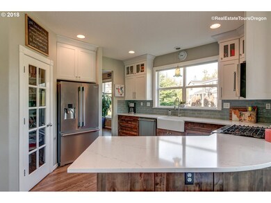 24625 NE Hummingbird Ct, Newberg, OR 97132 - photo 6