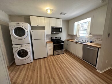 436 Arlington St, Houston, TX 77007 - photo 4