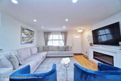 36 Lucy Loop, Staten Island, NY 10312 - photo 3