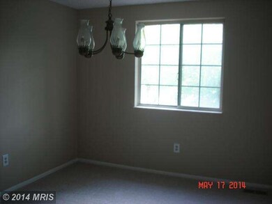 8651 Rising Creek Ct, Springfield, VA 22153 - photo 5