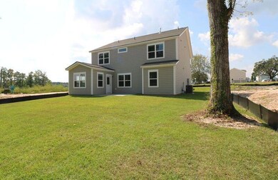 SC-Foxbank-204%20Devonshire%20Dr-EX-Yard