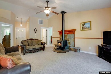 2327 Equestrian Loop S, Salem, OR 97302 - photo 5