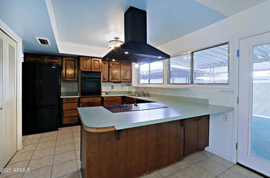 Kitchen 1