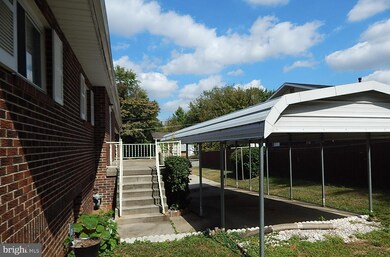 305 Pepper Mill Dr, Capitol Heights, MD 20743 - photo 6