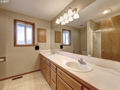 Bathroom, Attached