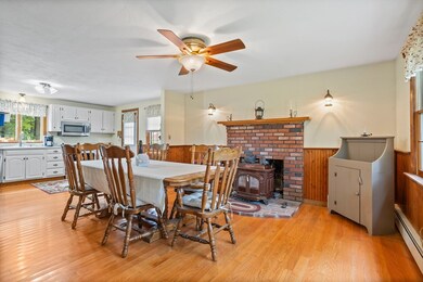 40 Mendon St, Upton, MA 01568 - photo 5