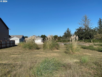 649 Spyglass, Bandon, OR 97411 - photo 2