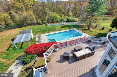 12629 High Meadow Rd, North Potomac, MD 20878 - photo 2