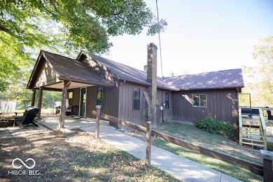 9760 W Old Nashville Rd, Columbus, IN 47201 - photo 4