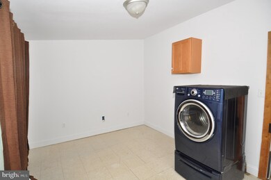 360 New York Ave, Columbus, NJ 08022 - photo 7