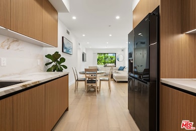 1123 S Shenandoah St unit 101, Los Angeles, CA 90035 - photo 5