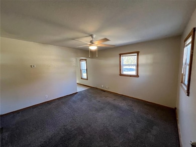 1013 W 2nd St, Pittsburg, KS 66762 - photo 6
