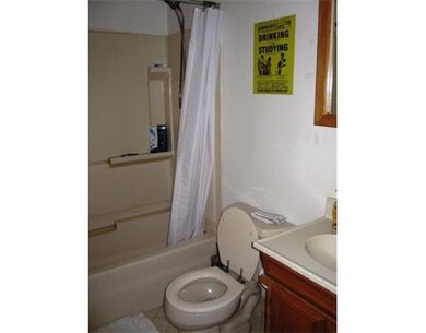 2A Baldwin Place unit 6, Boston, MA 02113 - photo 4