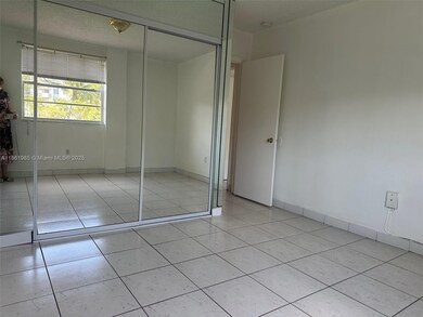 1801 NE 140th St unit 111, North Miami, FL 33181 - photo 3