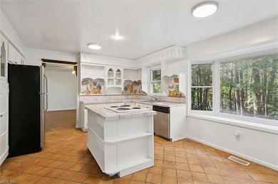 8655 Merry Oaks Ln, Toano, VA 23168 - photo 6