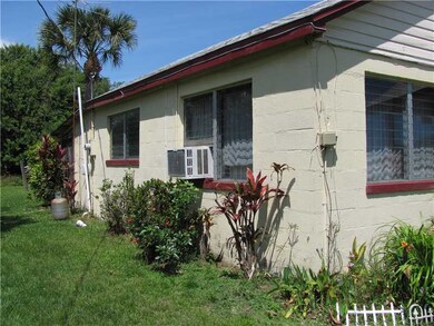Facade/Exterior Front. SIDE YARD