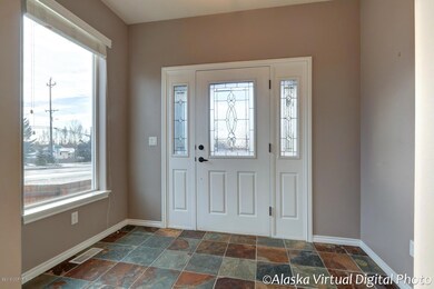 Entry w/heated floors