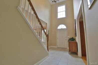 4867 Harvest Ln, Zionsville, PA 18092 - photo 4