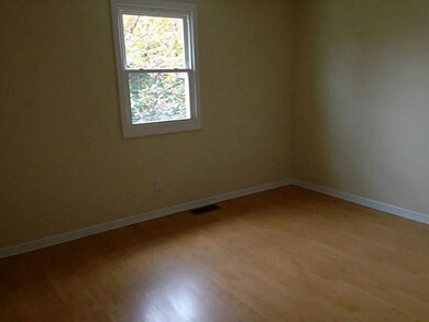 34 Queen St, Cranston, RI 02920 - photo 4