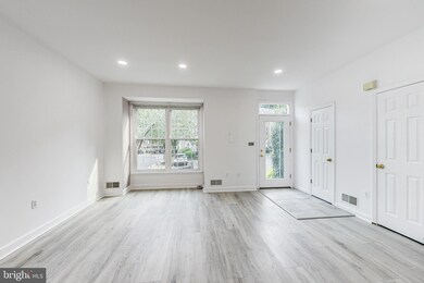 8310 Snowy Egrit Way unit 41, Lorton, VA 22079 - photo 6