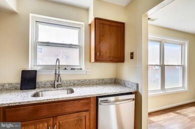 1725 Addison Rd S, District Heights, MD 20747 - photo 5