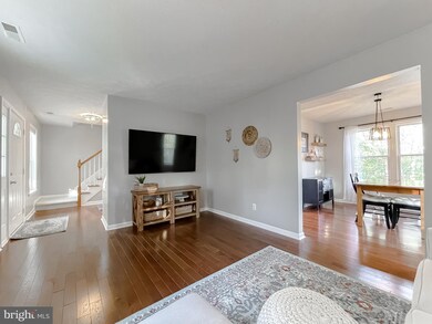 22987 Butternut Ln, California, MD 20619 - photo 5