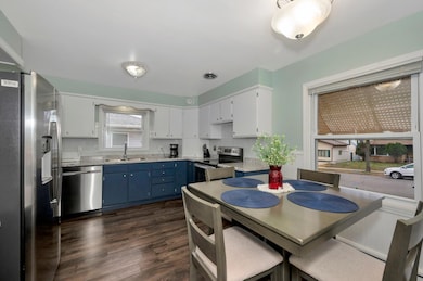 805 8th St N, Virginia, MN 55792 - photo 7