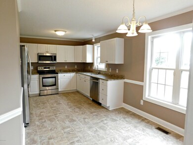 649 Merchant Dr, Winterville, NC 28590 - photo 4