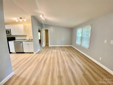 171 Arbor Dr, Statesville, NC 28677 - photo 3