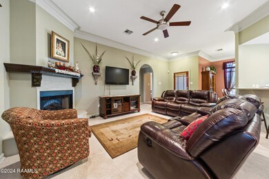 744NBelleCir-1-21