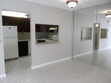 523 Living rm