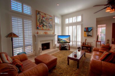 004_Living Room