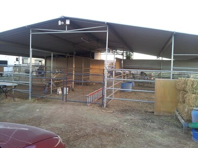 Land Horse Stalls