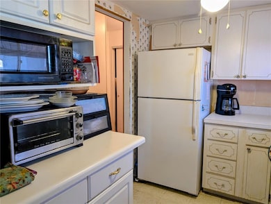 5862 Welcome Rd unit J25, Bradenton, FL 34207 - photo 5