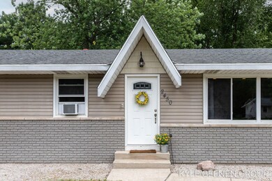 4-web-or-mls-2450 Thomas Ave, Holland-4