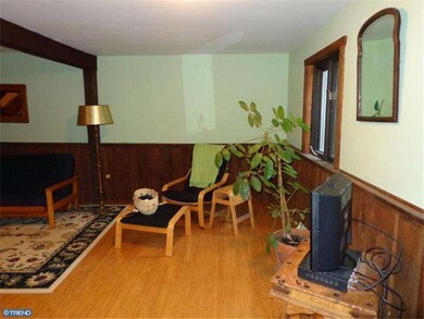 5885 Emmaus Rd, Emmaus, PA 18049 - photo 4