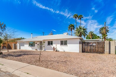 3334 N 39th Dr, Phoenix, AZ 85019 - photo 4