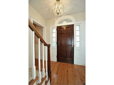 Entry/Foyer.