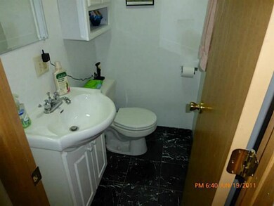 169 E Markison Ave unit 171, Columbus, OH 43207 - photo 7